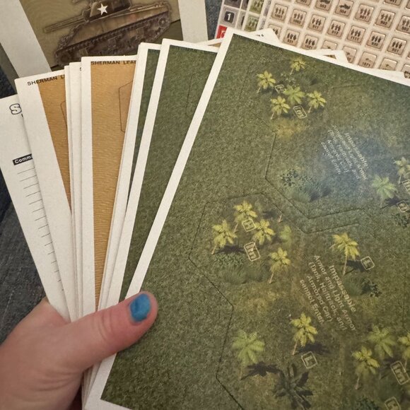 Sherman Leader (open, unpunched, cards sealed) Dan Verssen Games (DVG) - Picture 7 of 13